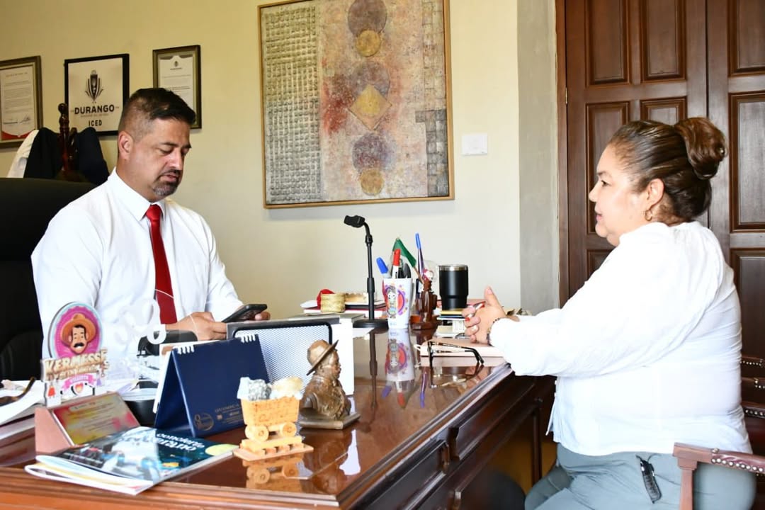 ✅✨Promoviendo el desarrollo cultural en el municipio, la Dra. Edith Orozco Machado, Presid...