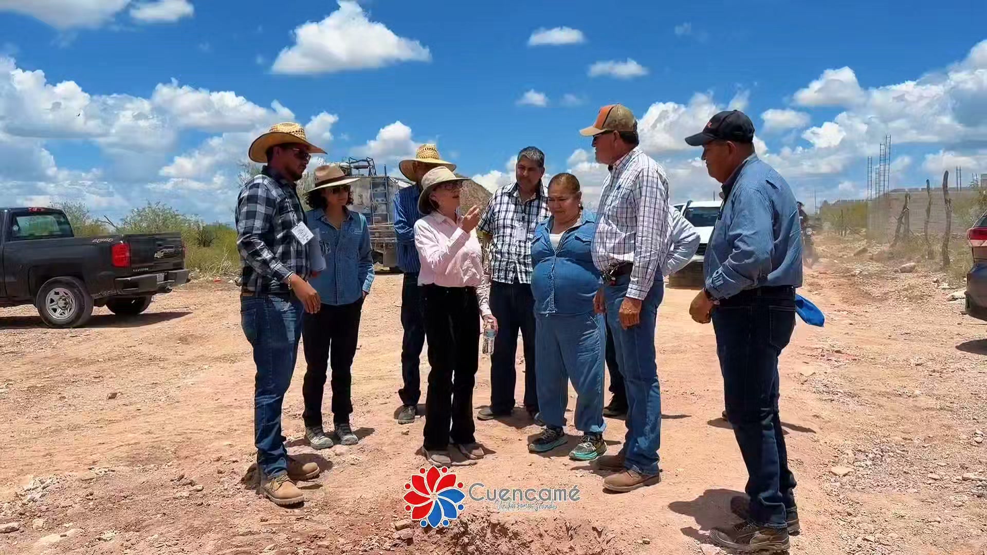 ¡Avanzamos hacia una mejor distribución del agua en Cuencamé! La Presidenta Municipal, Dra. ...