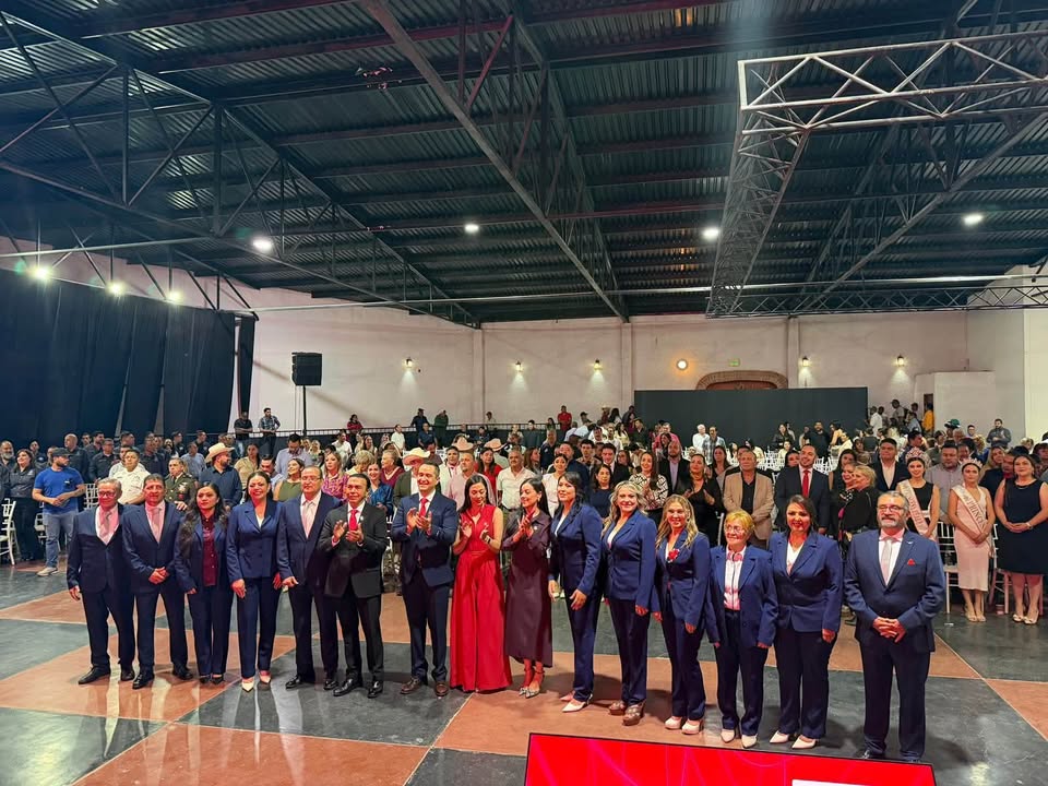 🎉 ¡Felicidades al Presidente Municipal de Vicente Guerrero, 𝐂𝐞́𝐬𝐚𝐫 𝐒𝐚𝐥𝐚𝐬, por la presentaci...