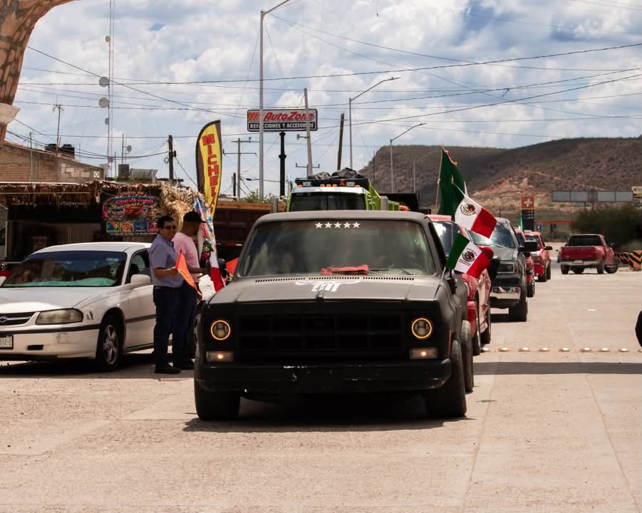 🇲🇽✨ 𝐑𝐎𝐃𝐀𝐃𝐀 𝐃𝐄 𝐈𝐍𝐃𝐄𝐏𝐄𝐍𝐃𝐄𝐍𝐂𝐈𝐀 𝟐𝟎𝟐𝟔 En el marco de las 𝐅𝐢𝐞𝐬𝐭𝐚𝐬 𝐏𝐚𝐭𝐫𝐢𝐚𝐬, se llevó a cabo el arr...