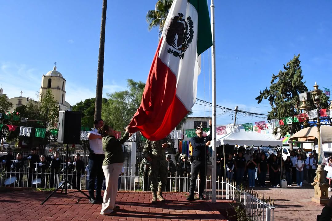 🇲🇽✨ 𝐇𝐎𝐍𝐎𝐑 𝐘 𝐑𝐄𝐒𝐏𝐄𝐓𝐎 𝐀 𝐍𝐔𝐄𝐒𝐓𝐑𝐀 𝐁𝐀𝐍𝐃𝐄𝐑𝐀 ✨🇲🇽 El día de hoy se llevó a cabo el 𝐢𝐳𝐚𝐦𝐢𝐞𝐧𝐭𝐨 𝐲 𝐚𝐫𝐫...